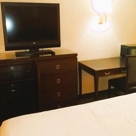 Oyo Hotel Mcintyre Ga, Us 441 Kültér fotó