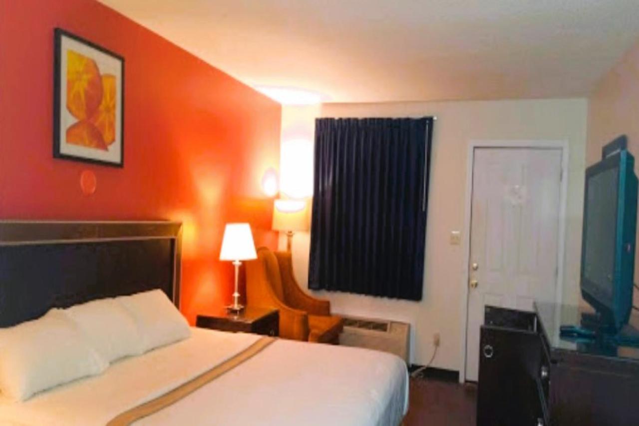 Oyo Hotel Mcintyre Ga, Us 441 Kültér fotó